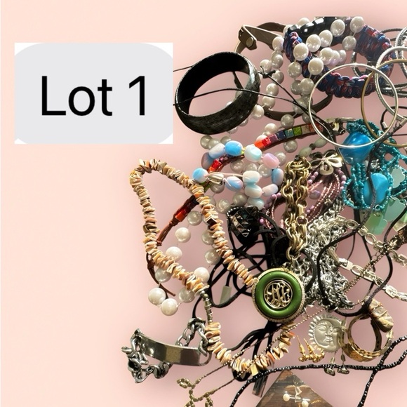 Jewelry Lot Over 1 lb Of Craft Jewelry Most Wearable Vintage -Modern Some Resell - Picture 3 of 11